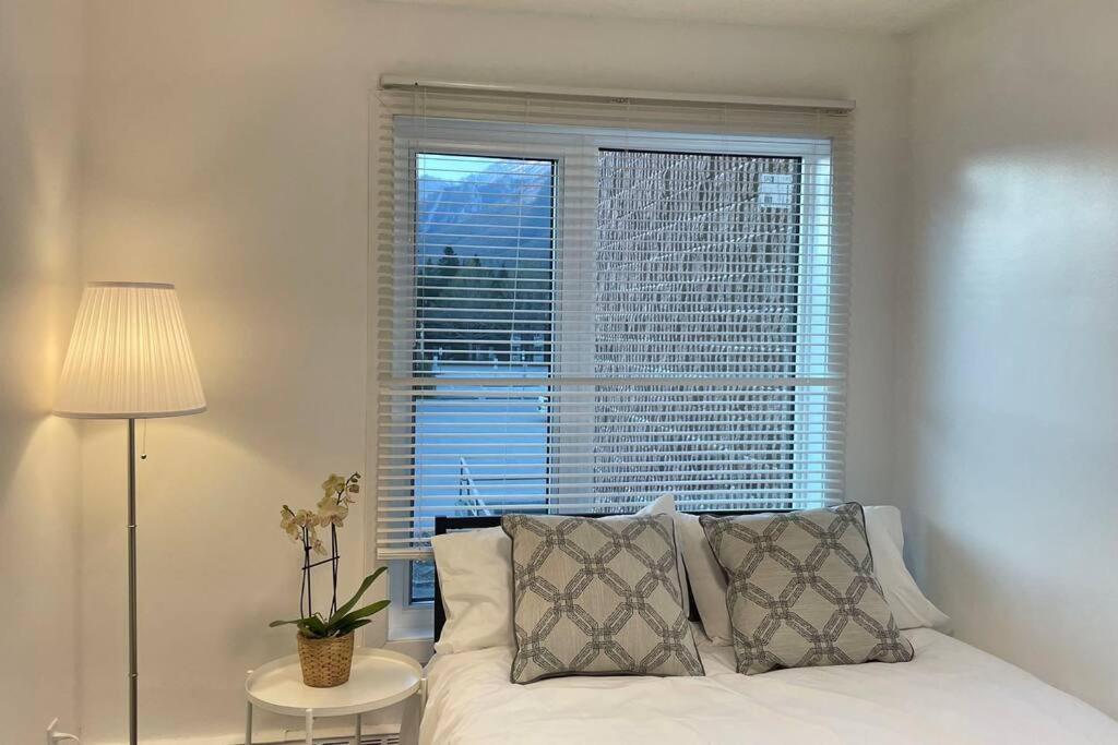 Unit #204 Cozy Mountain View 2Br In Canmore Downtown Экстерьер фото
